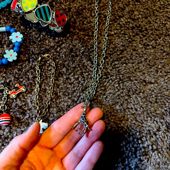 8 piece jewelry set - children’s - Picture 4 of 6